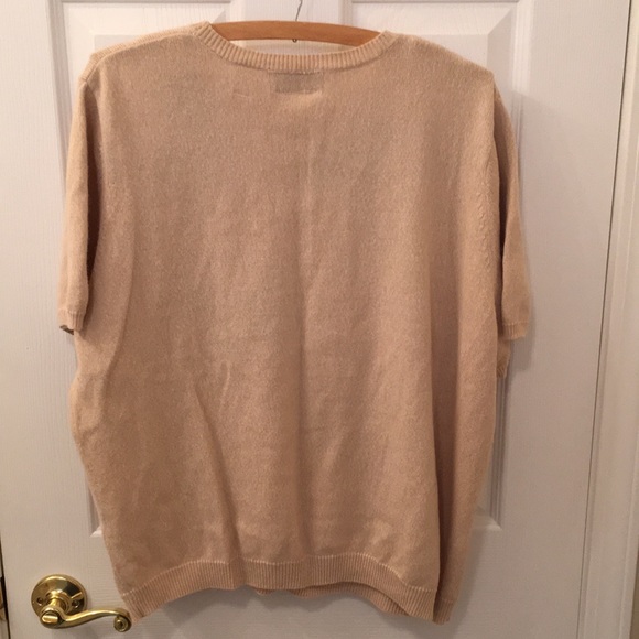 Butterfly Tan short sleeve embroidered sweater - Picture 3 of 4